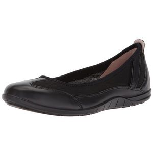 Ecco women’s bluma slip on ballerina flat, black